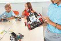 La robótica es una tendencia que impulsa el aprendizaje en niños